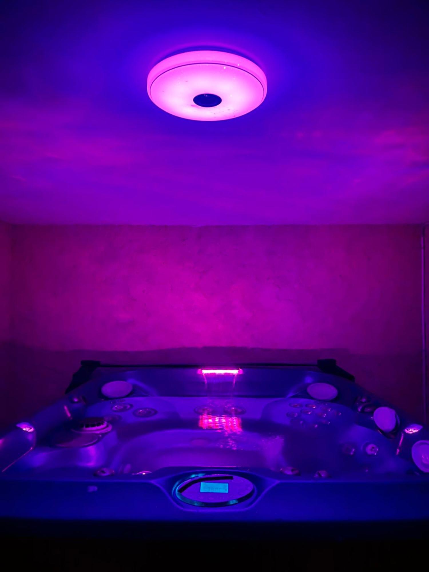 Bas De Villa 70M2 Independant Avec Espace Jacuzzi Prive เลอลาวองดูว์ ภายนอก รูปภาพ